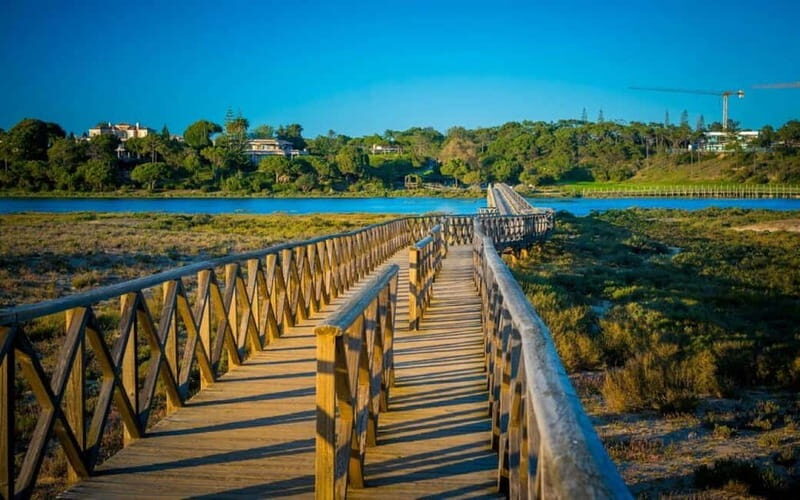 Faro: Private City 2 Hour Sightseeing Tour with Local - Authentic Insights from Travelers