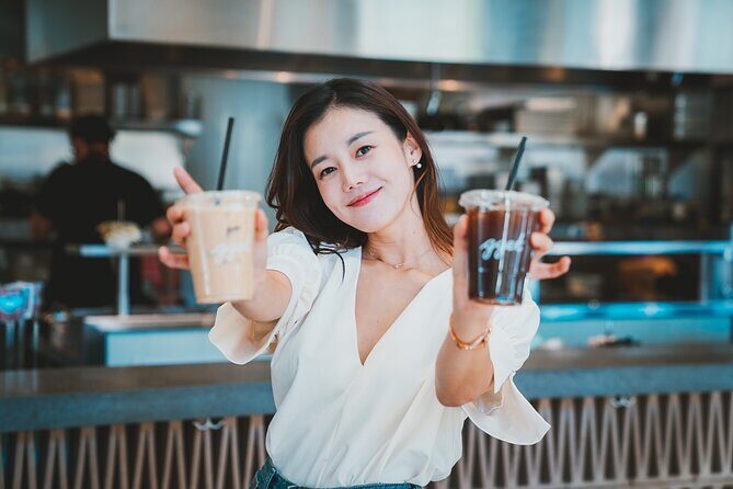 Fashion Magazine Style Private Photoshoot in Downtown Los Angeles - Weather and Cancellation Policies