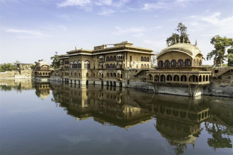 Fatehpur Sikri and Deeg Palace Tour From Agra - Inclusions and Transportation