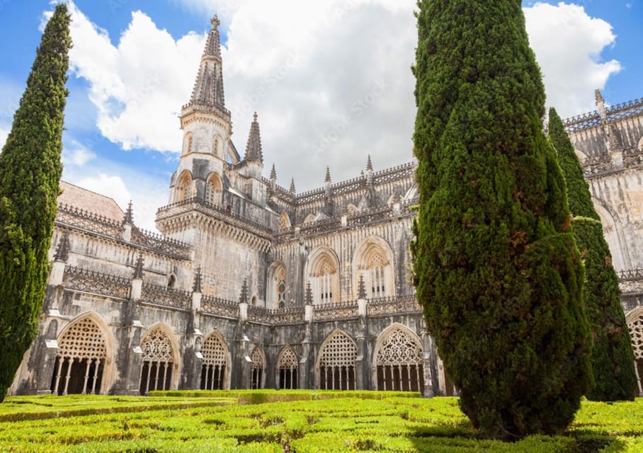 Fatima, Batalha, Nazaré and Óbidos - Who Will Enjoy This Tour Most?
