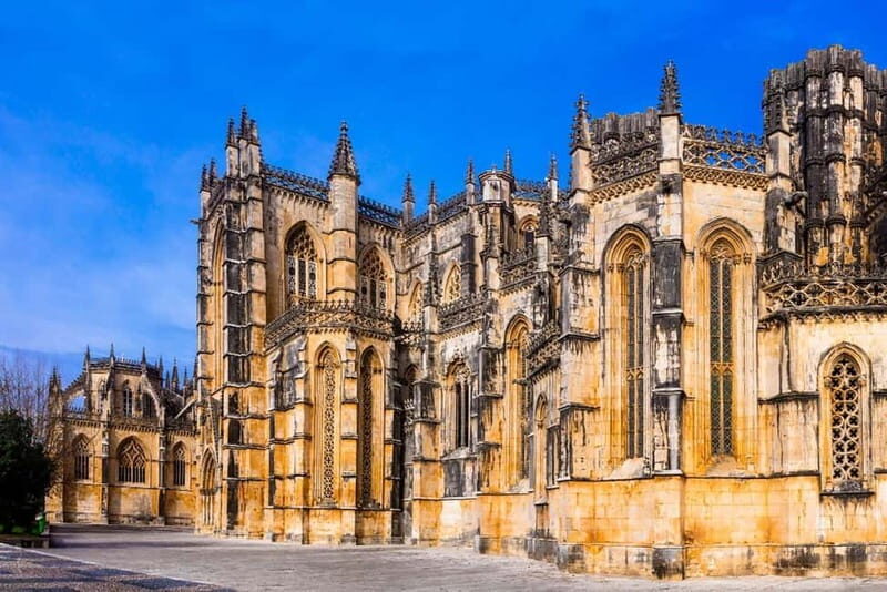 Fátima + Batalha Tour  Culture and History Departing from Porto - Practical Considerations and Value