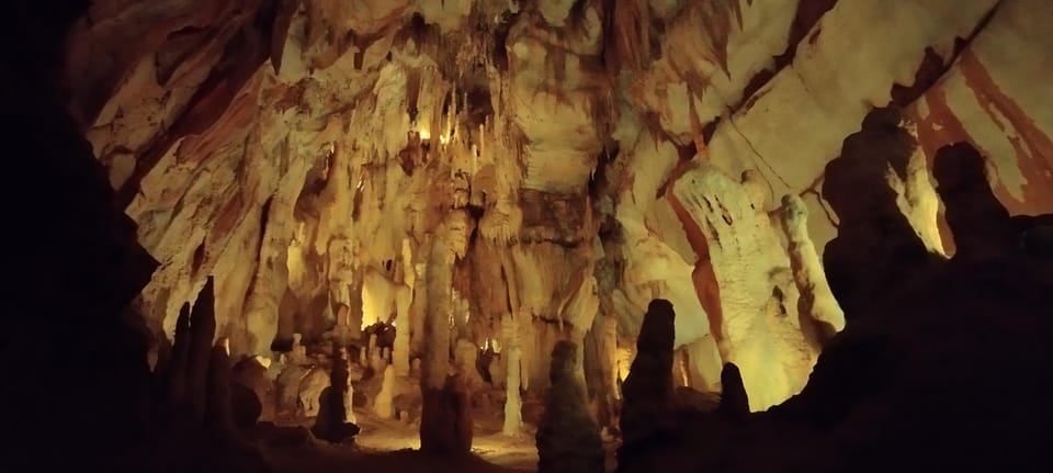 Fátima: Caves & Tradition E-bike Tour - Key Points