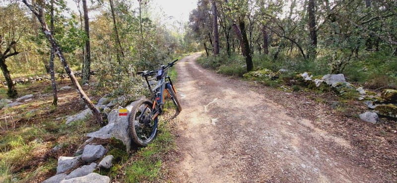 Fátima: E-Bike Tour to Dinosaur Footprints Natural Monument - FAQ