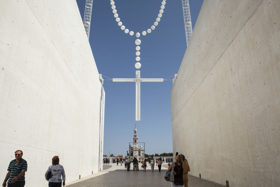 Fatima, Nazaré and Óbidos Full-Day Tour - Booking and Reservations
