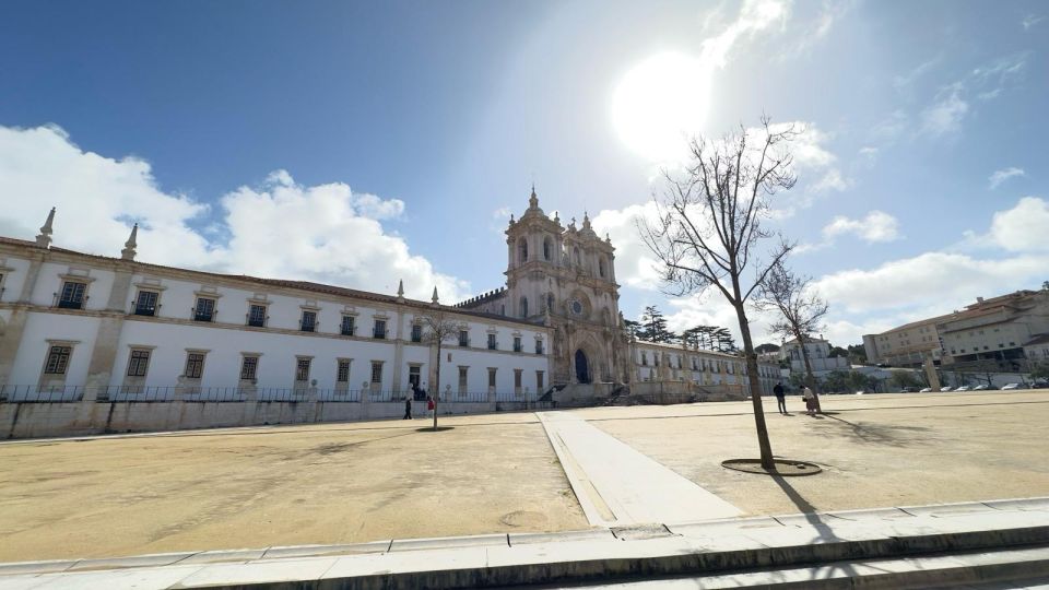 Fatima, Nazare and Obidos Private Tour - Discover Nazares Coastal Charm