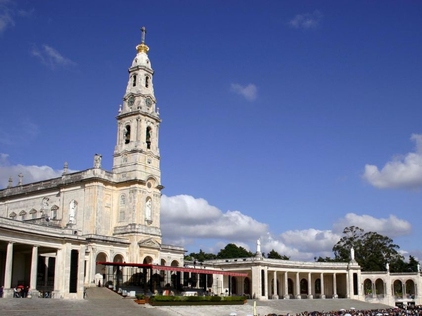 Fatima, Óbidos, Nazaré and Batalha - Full Day Private Tour - Tour Inclusions