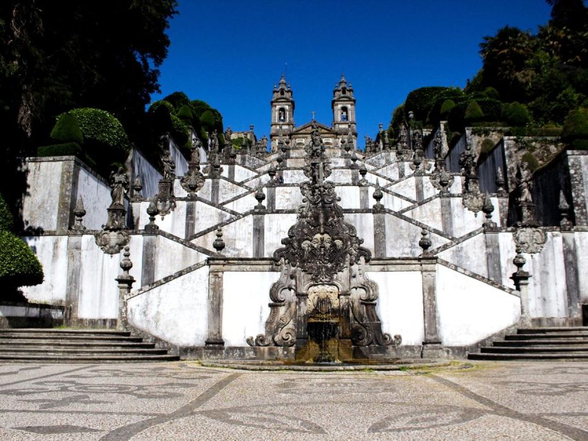Fatima, Óbidos, Nazaré and Batalha - Full Day Private Tour - Tour Highlights
