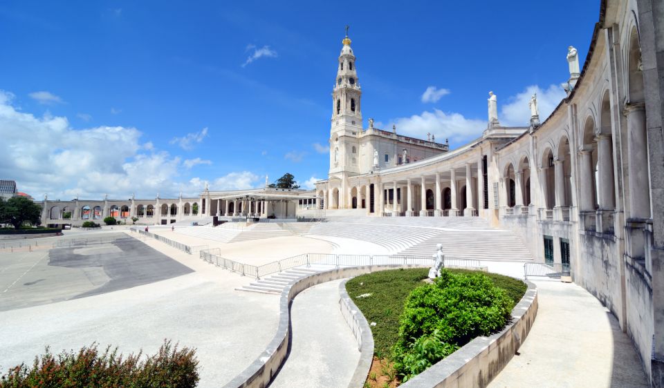 Fatima Private Tour From Lisbon - Official Tour Guide
