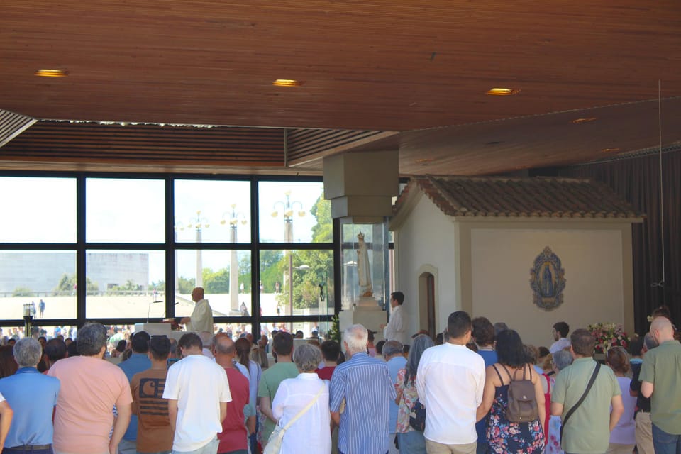 Fátima: Sanctuary and Aljustrel Village, Private Guided Tour - Exploring the Heart of Fátima