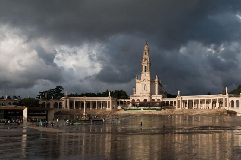 Fatima Sanctuary and Pastorinhos Village Day Trip From Porto - Highlights of the Trip