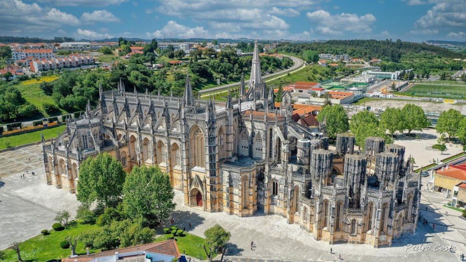 Fátima Tour Full Day 9h Battle/Nazareth/Obidos - Private Group Experience
