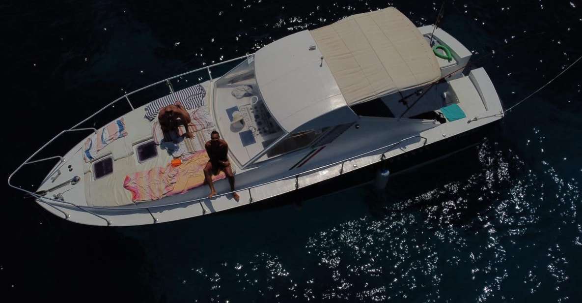 Favignana and Levanzo With Elizabeth II - Inclusions