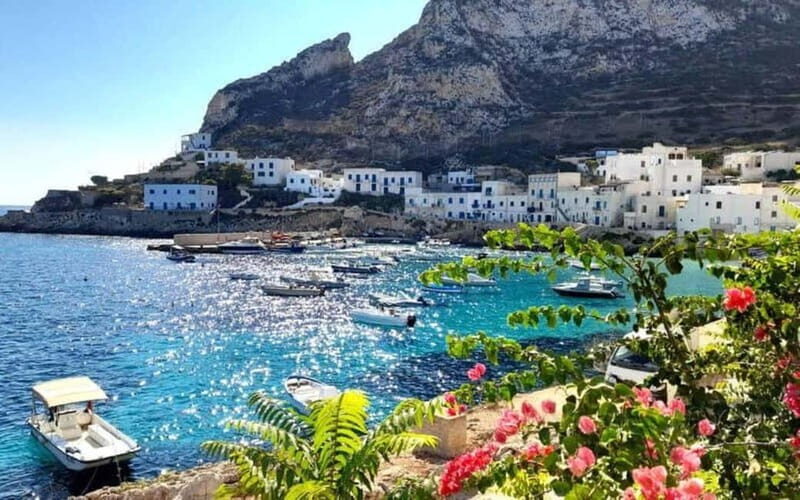 Favignana: Boat excursion, relaxation, fun, pampering - Key Points