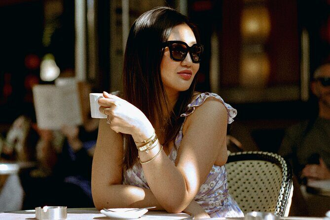 Feel like a star in Paris with photos and a mini movie! - Key Points