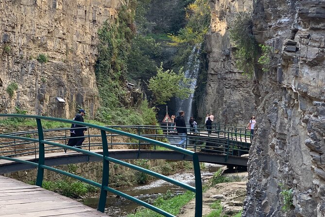 Feel Tbilisi Like a Local - Experiencing Georgian Hospitality and Culture