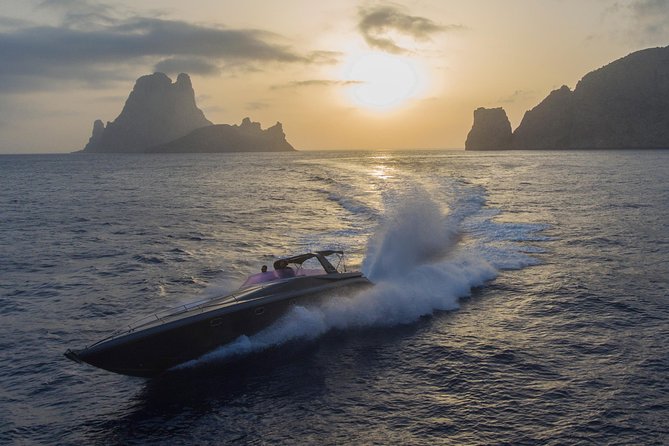Feel the Ibiza Boat Experience With This Amazing Boat! - Good To Know