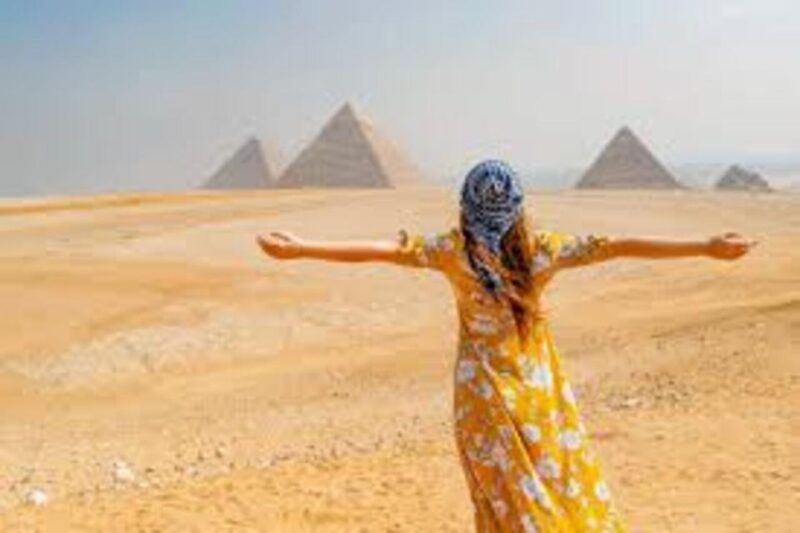 Female-Guided Pyramids, Bazaar, and Museum Tour - Detailed Itinerary