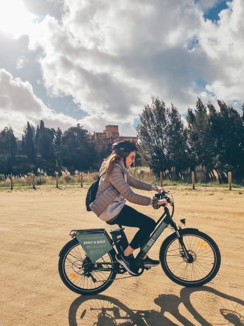Ferragudo and Carvoeiro: Private e-Bike Tour - Key Points