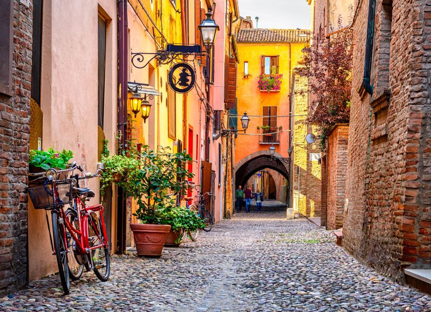 Ferrara: Guided City Highlights Walking Tour - Romanesque Cathedral and Monuments
