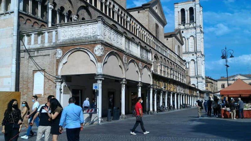 Ferrara: Medieval Ferrara and the Jewish Ghetto Walking Tour - What Makes It Special