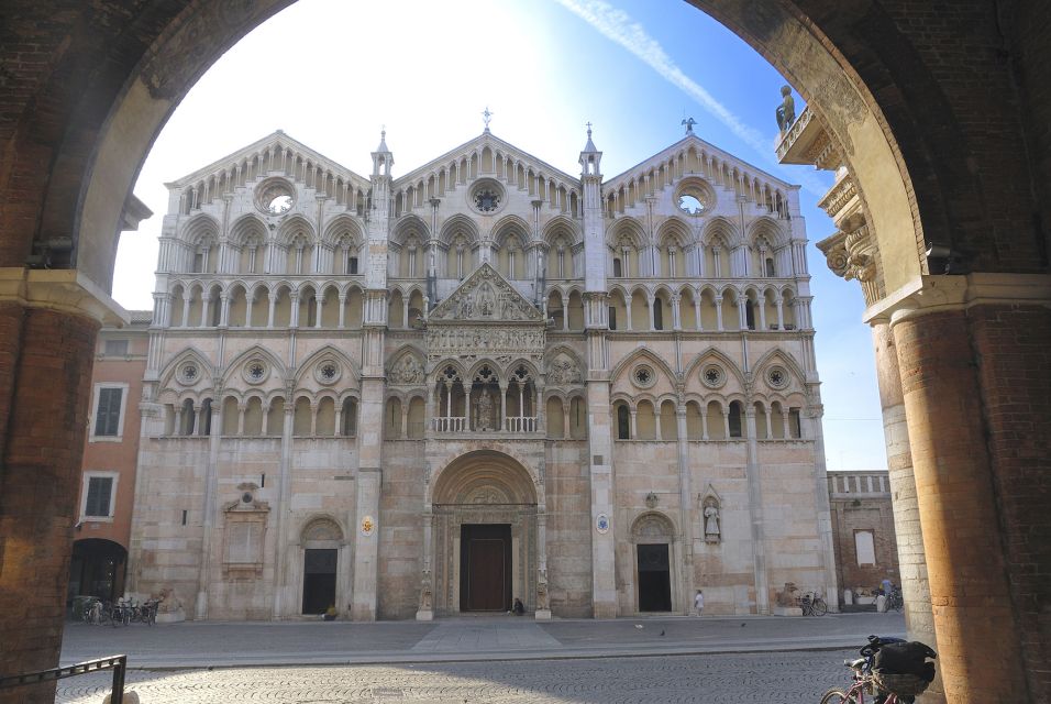 Ferrara: Private Walking Tour With Local Guide - Discovering the Jewish Ghetto