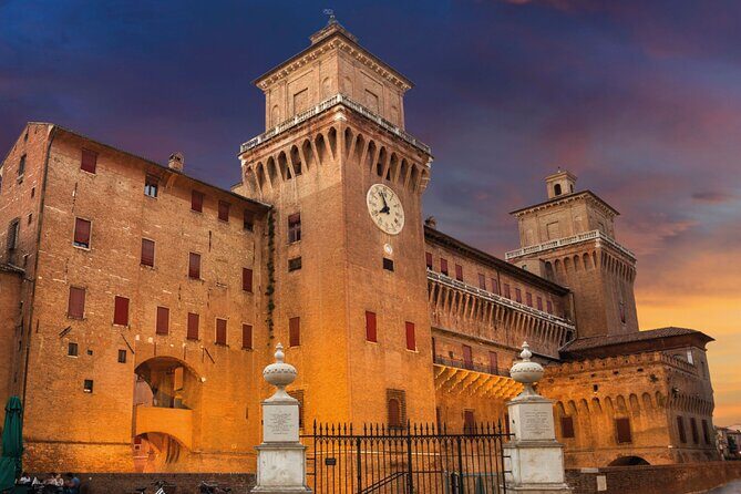 Ferrara Walking Tour with Audio and Written Guide - Key Points