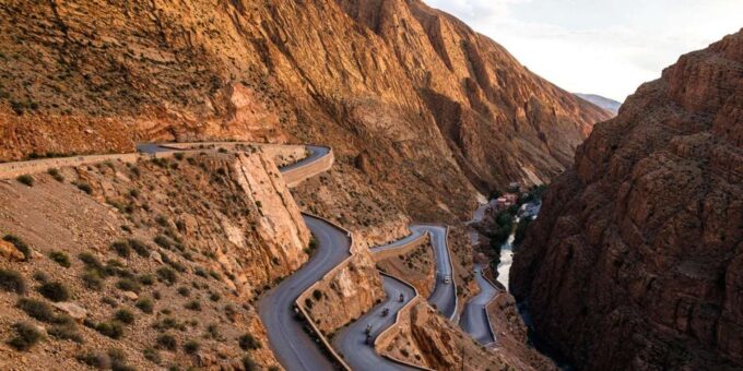 Fes: 4-Day Desert Tour to Marrakech With Camel Trek - Discovering Fes and Beyond