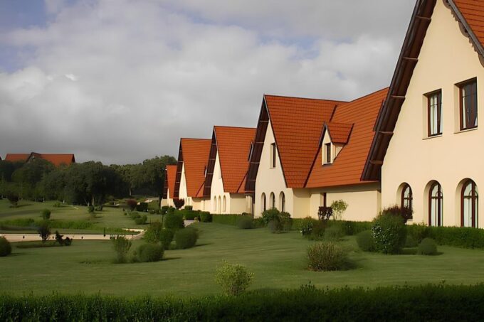 Fes: Day Trip to Middle Atlas: Imouzzer, Ifrane, Azrou - Climbing Azrous Iconic Rock