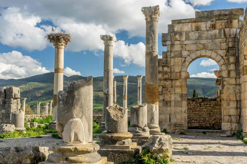 Fes to Casablanca Transfer With Visit to Volubilis & Rabat - Itinerary Highlights