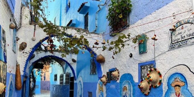 Fes to Chefchaouen Day Trip Multi Languages(En/Fr/Es/It/Ar) - Language Support
