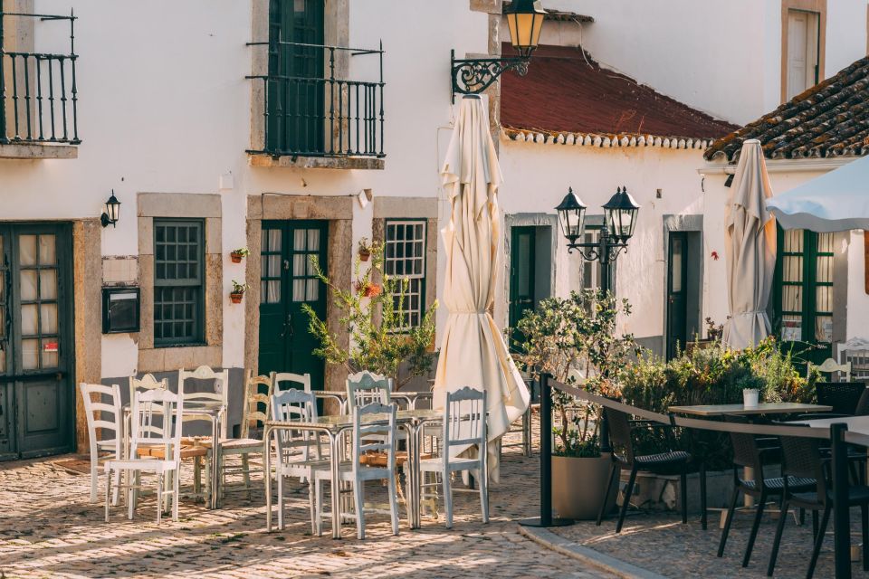 Festive Faro: Historic Christmas Lights & Market Delights - Largo Da Sé