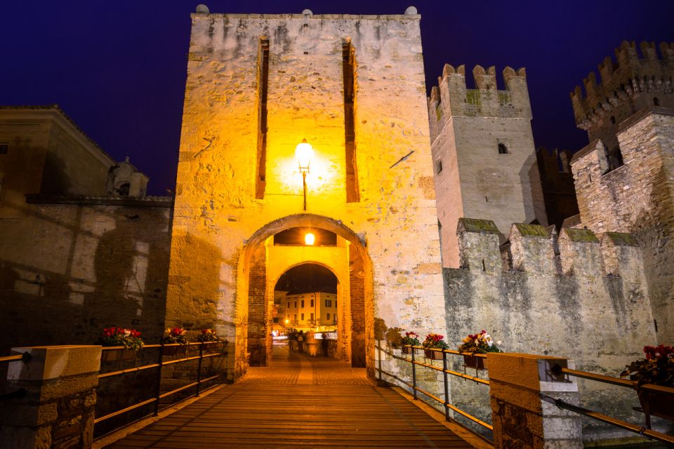 Festive Journey in Sirmione Christmas Walking Tour - Enchanting Villa of Maria Callas