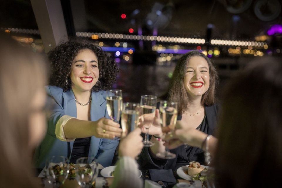 Festive London New Year's Eve 3-Course Dinner Cruise - Key Points