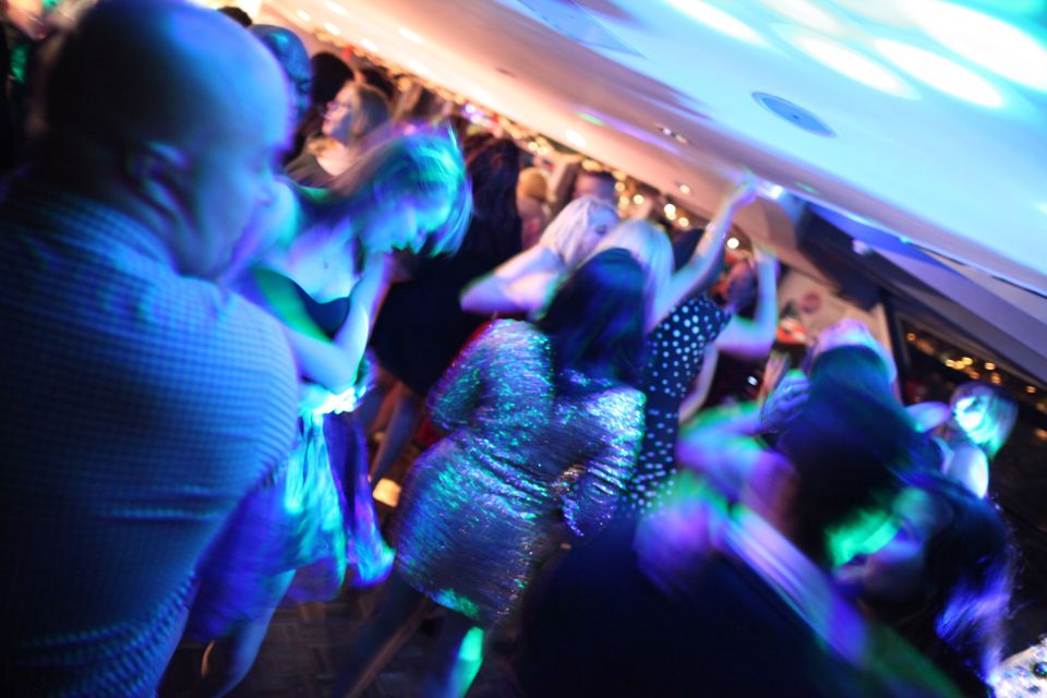 Festive London New Year's Eve 3-Course Dinner Cruise - Frequently Asked Questions
