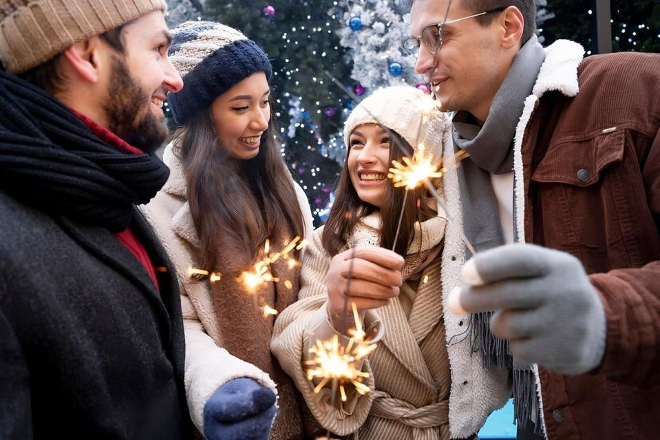 Festive Los Angeles: A Christmas Walking Tour - Finding the Perfect Tree