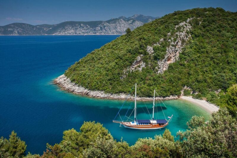 Fethiye: 12 Islands Boat Tour With Lunch and Hotel Pickup - Itinerary and Activities