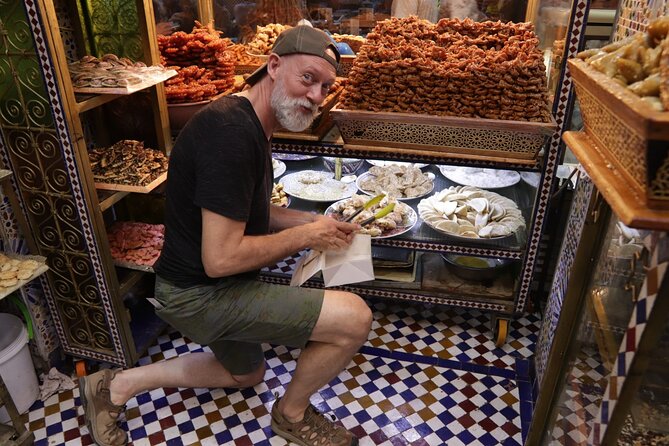 Fez Medina Private Walking Tour With Professional Guide - Exploring the Fez Medina