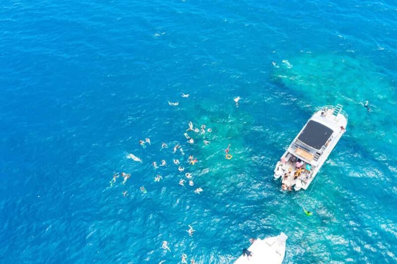 Fiji: Beachcomber Island Day Cruise with Snorkelling - Key Points