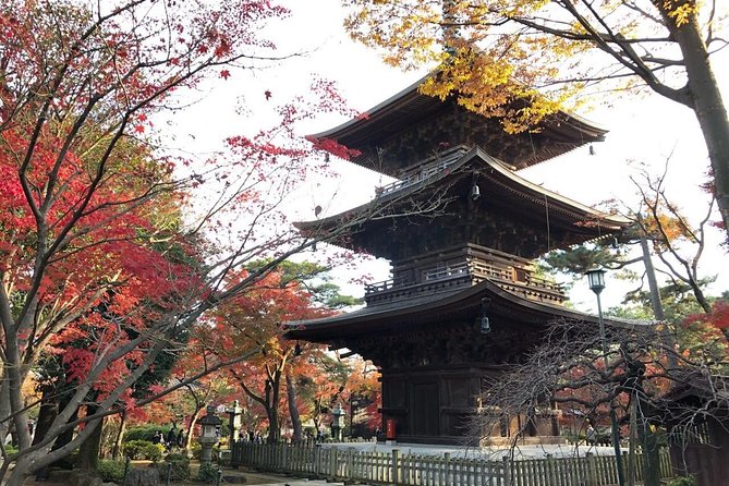 Find Out Tasty and Historical Places - Exploring the Neighborhood