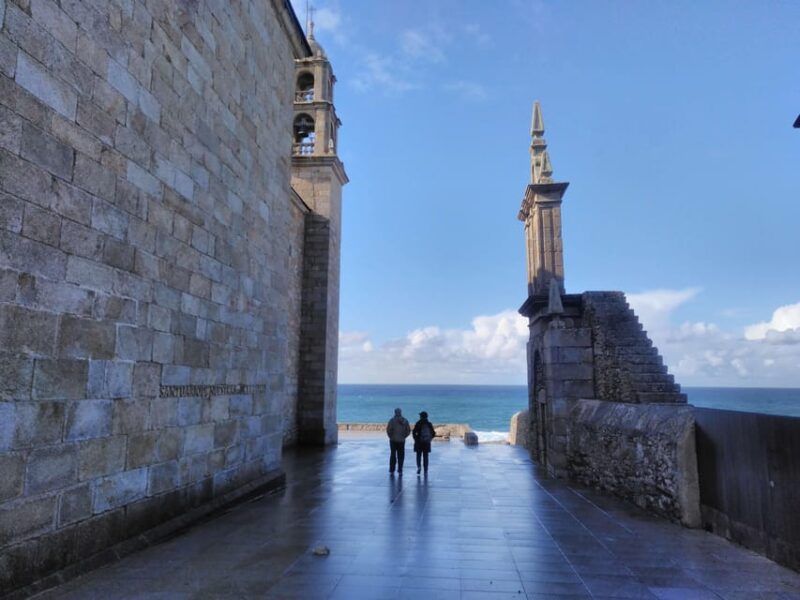 Finisterre Express in a Small Group With Hotel Pickup - Fisterra: Break Time and Sightseeing