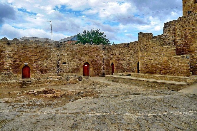 Fire Temple and Fire Mountain Tour - Meeting and Pickup Details