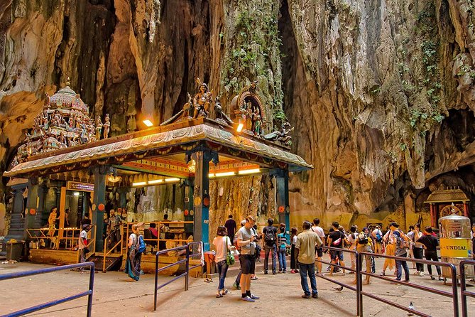 First Day : Arrival Transfer With Malaysia Countryside and Batu Caves Tour - Important Tour Information