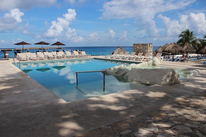 Fish Spa, Beach Break with Lounge Chairs, Umbrellas & Beach Area - Who Should Consider This Experience?