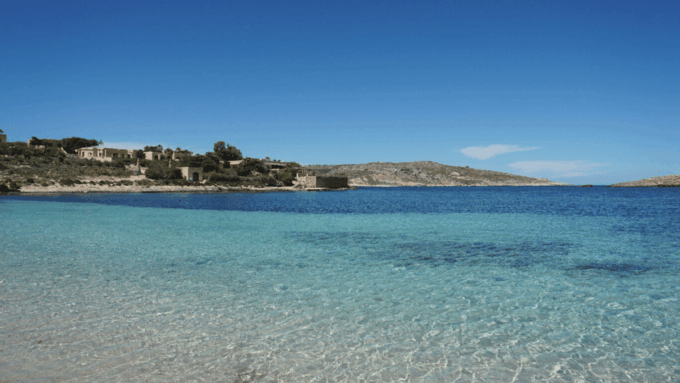 Fisher's Trek: Cominotto Island, Prime Fishing Spots & Gozo - Tips for a Successful Trip