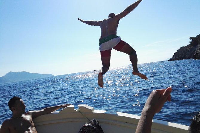 Fishing and Tourism in Capri - Capris Unique Terrain
