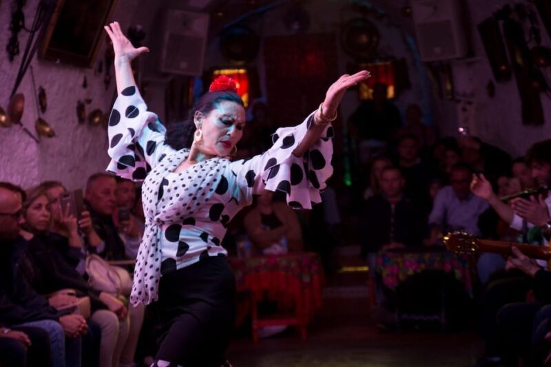 Flamenco Show: Zambra in Cuevas del Sacromonte - Key Points