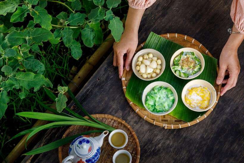 Flavors of Hue: Street Food Bike Tour - Experience the Vibrant Street Food Scene of Hue