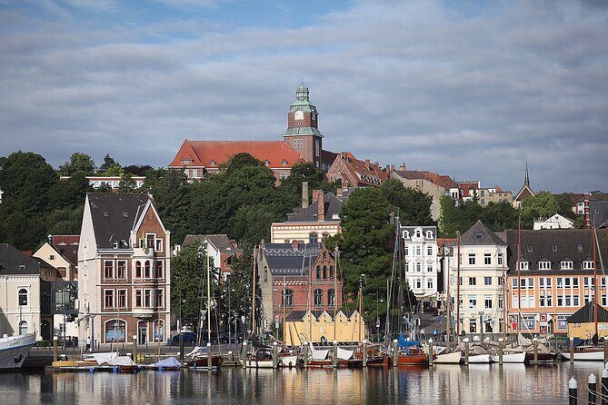 Flensburg Private Walking Tour With A Professional Guide - Key Points  