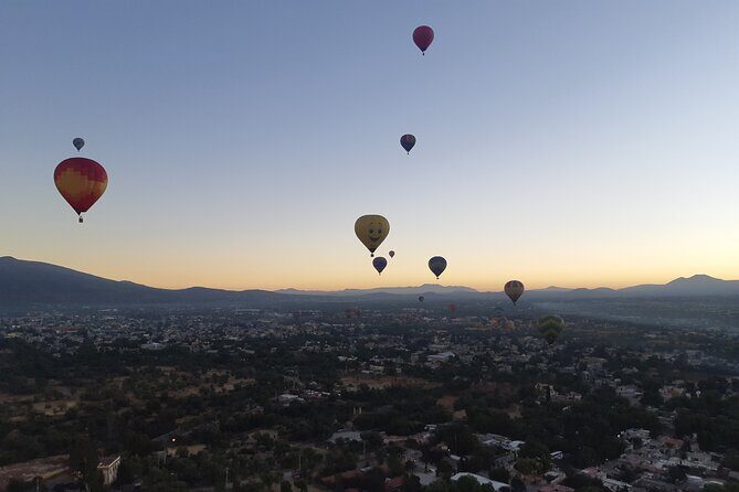 Flight in Globe, visit archaeological area, breakfast and transport - Who Will Love This Tour?