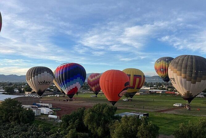 Flight in Teotihuacan Hot Air Balloon with Transportation and Breakfast - Who Will Love This Tour?